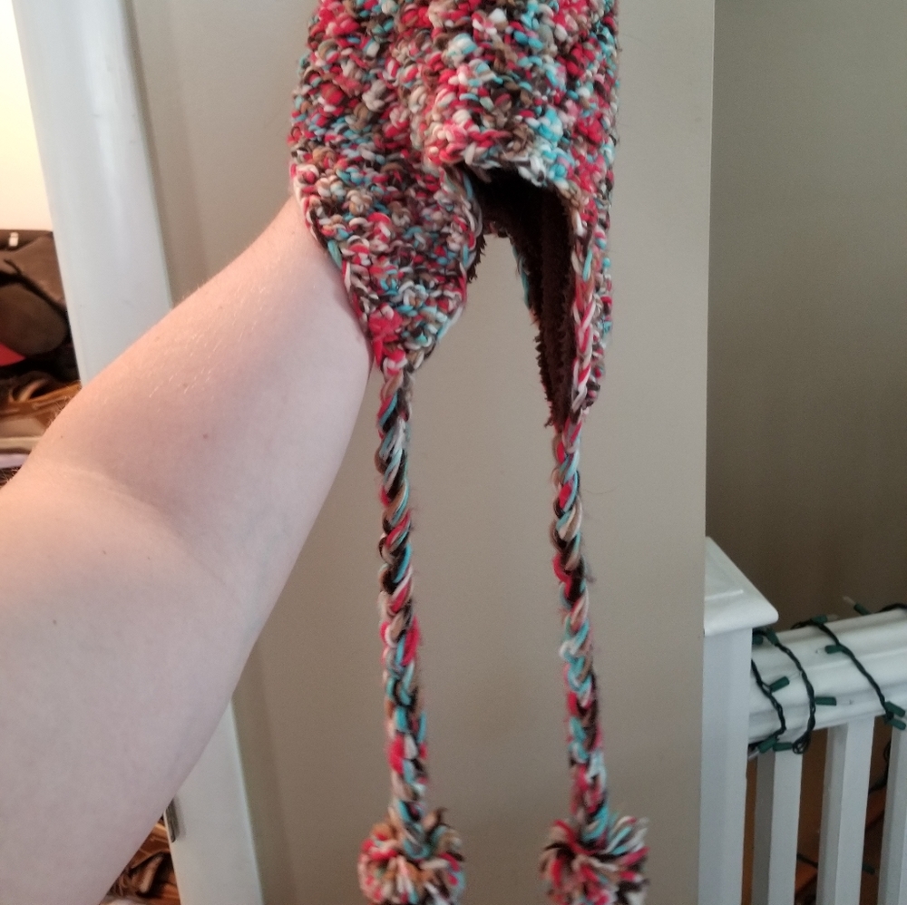 Winter hat - Picture 3 of 4